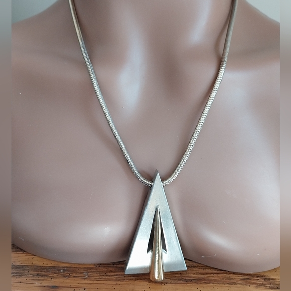 Geometric Silver Necklace Set - Picture 3 of 13